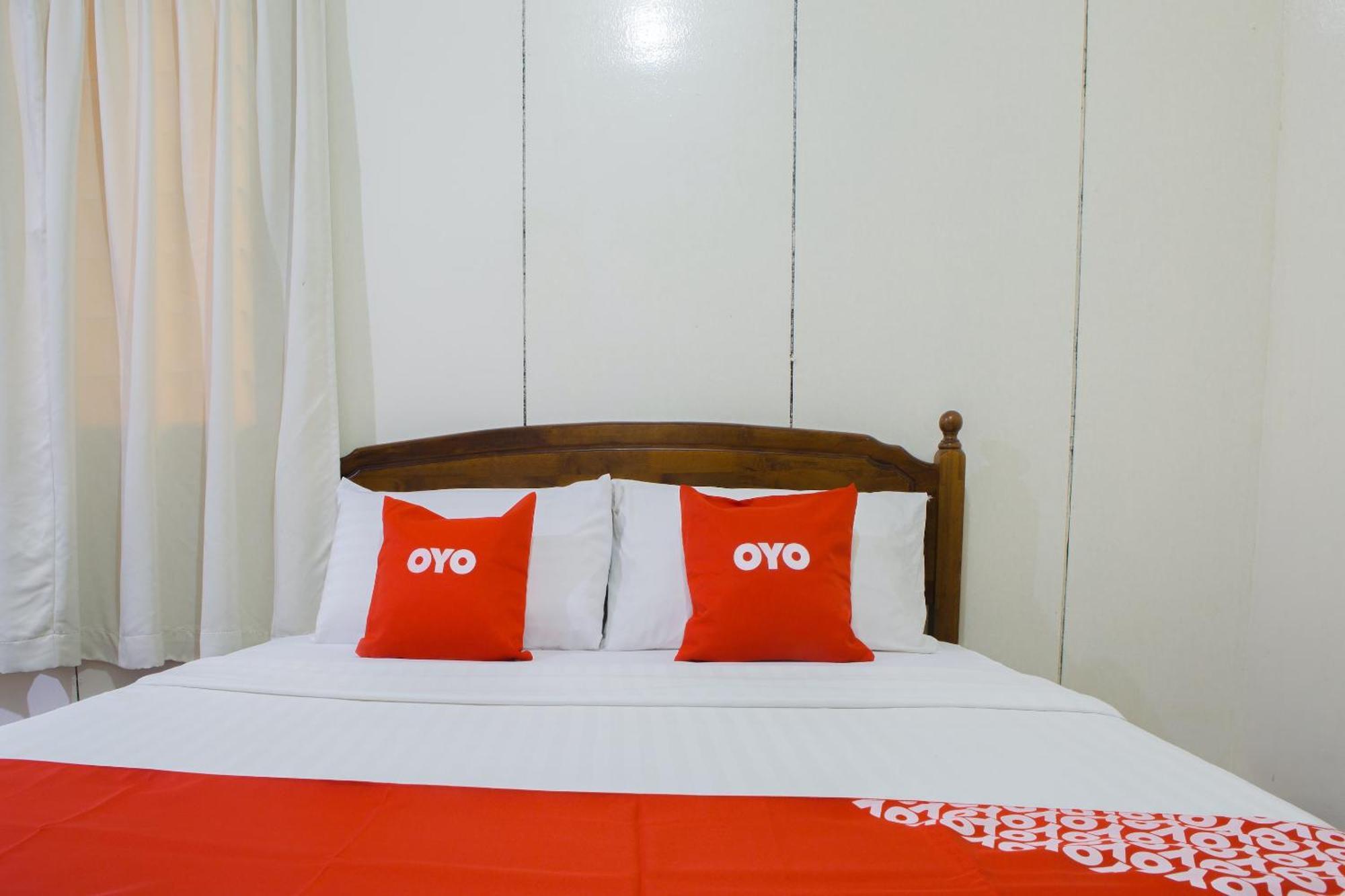 Oyo 90037 The 7 Lodge Tambunan Exterior photo