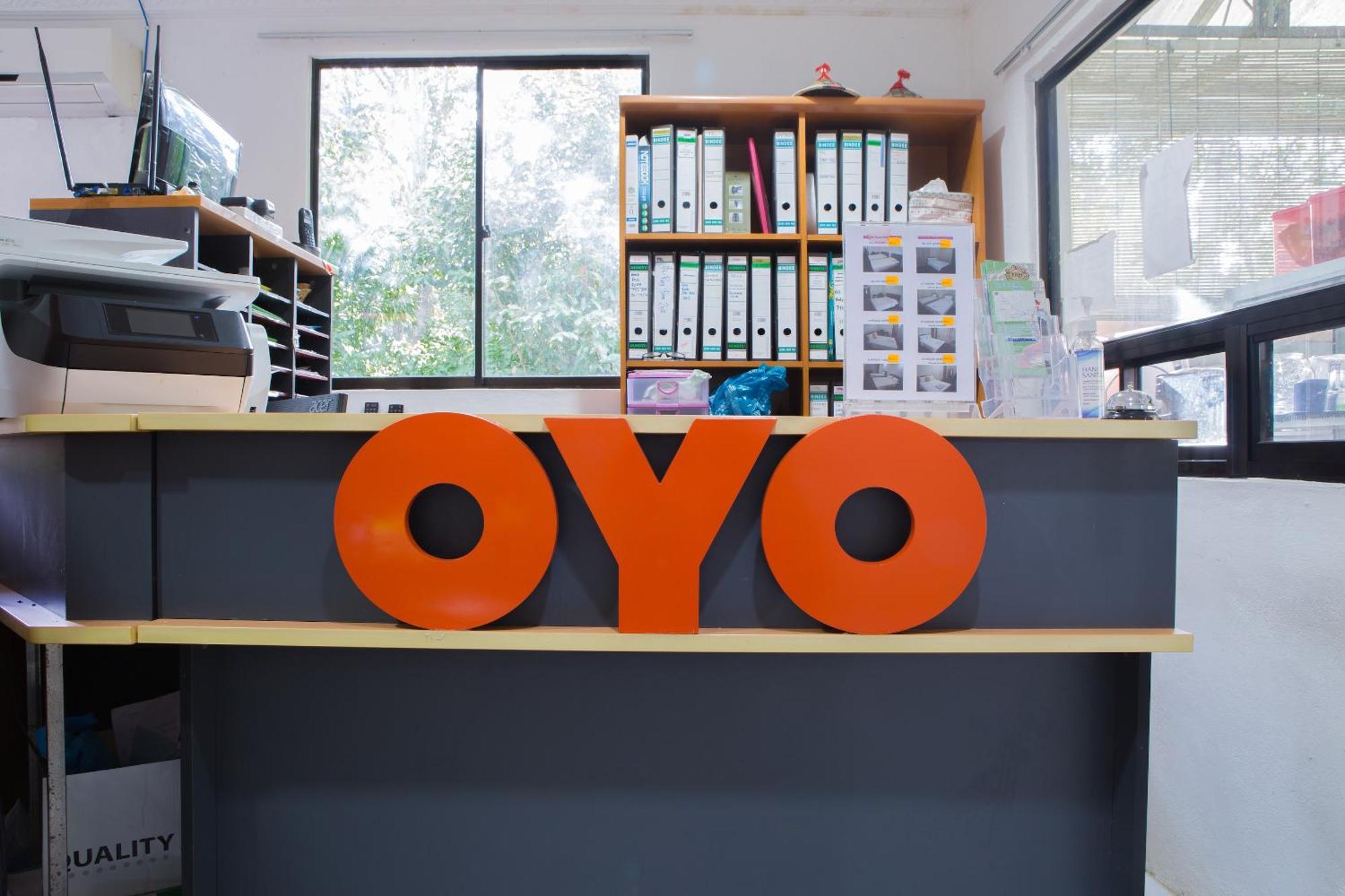 Oyo 90037 The 7 Lodge Tambunan Exterior photo